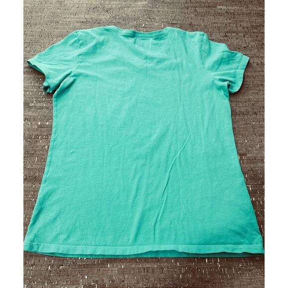 Life Is Good® Crusher Vee T-Shirt Women's Medium Christmas Santa - Picture 4 of 6